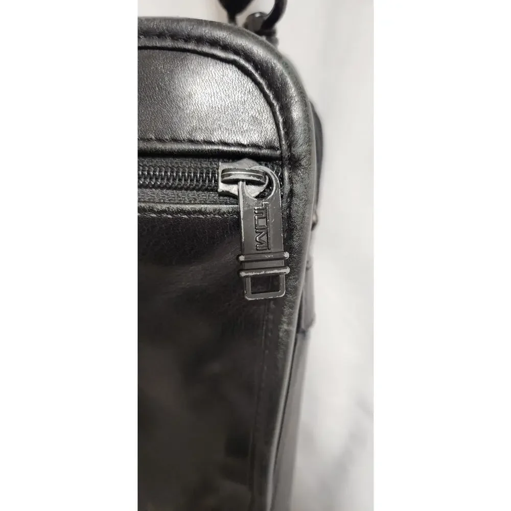 VTG TUMI Vintage Alpha Black Leather Laptop Bag Briefcase‎